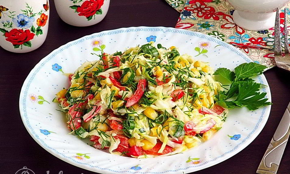 Рецепт салата из капусты, перца и кукурузы