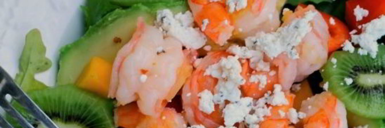 Салат из креветок с ананасами