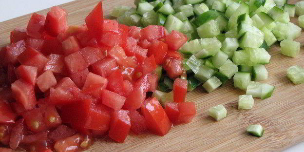 салат из семги с овощами