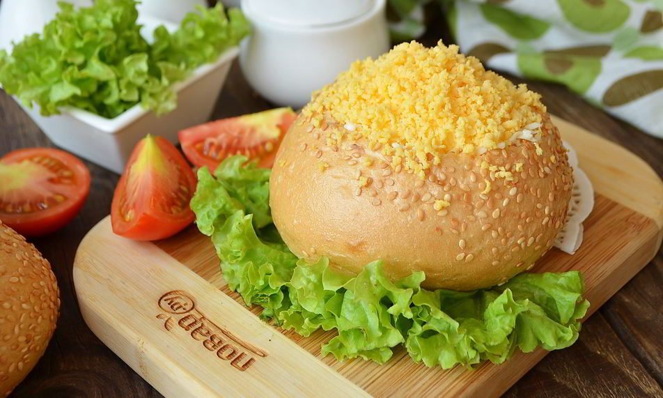 Рецепт булочек, фаршированных салатом мимоза