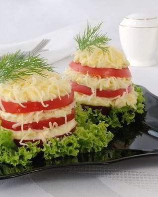 Салат Мимоза с помидорами