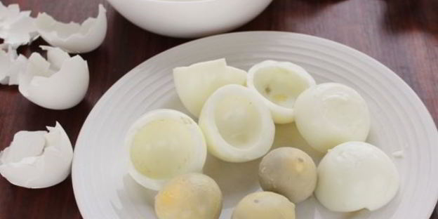 салат мимоза с сыром и сливочным маслом