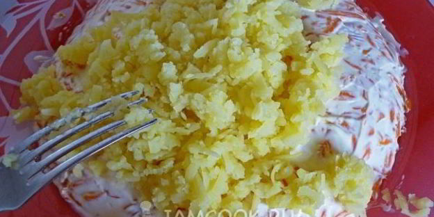 слоеный салат мимоза