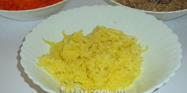 слоеный салат мимоза