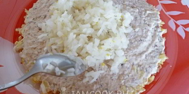 слоеный салат мимоза