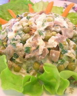 Салат по-деревенски с грибами