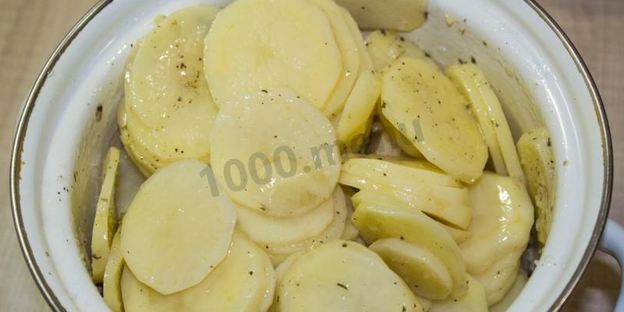 картошка под шубой в духовке