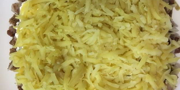 селедка под шубой с хлебом