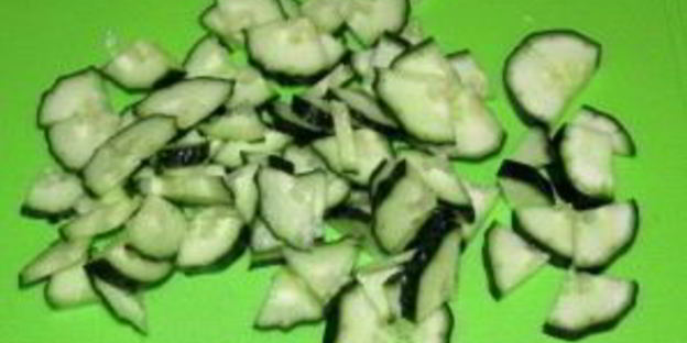 салат с копченой курицей и кукурузой