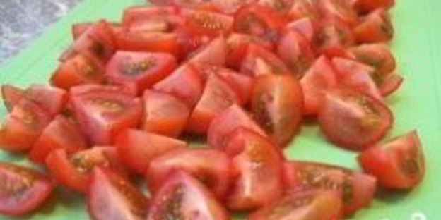 салат с креветками и кукурузой