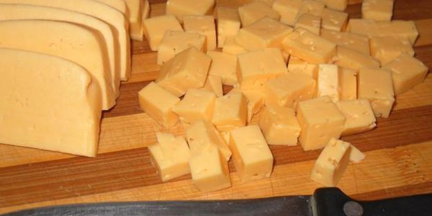 салат с курицей и авокадо