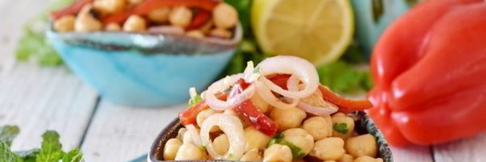 Салат с нутом и болгарским перцем