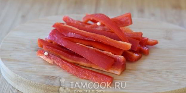 салат с нутом и болгарским перцем