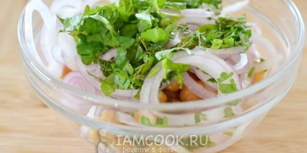 салат с нутом и болгарским перцем