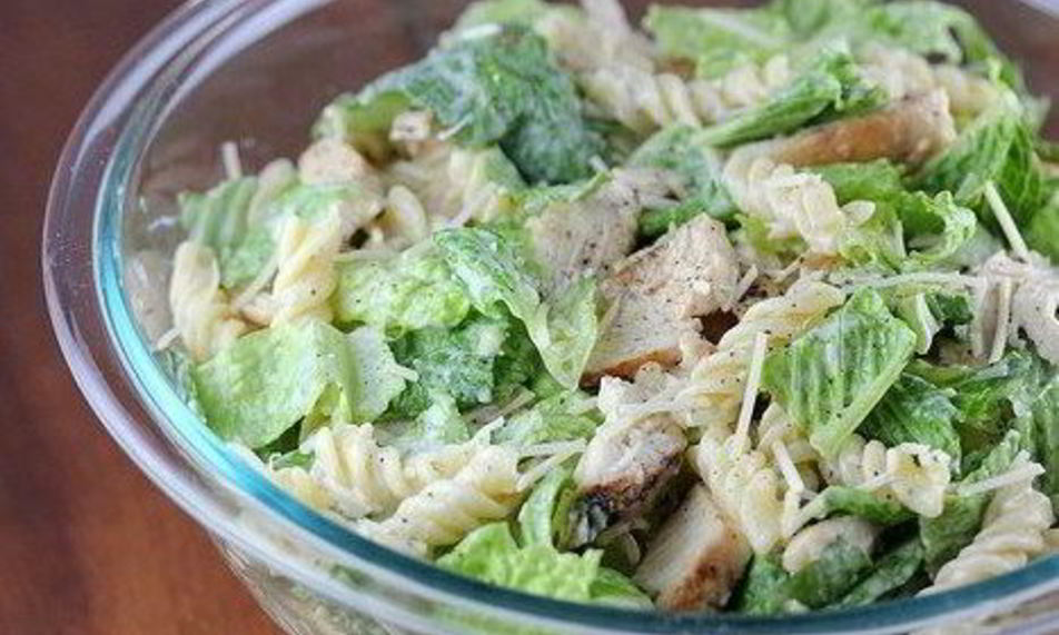 Рецепт макаронного салата цезарь