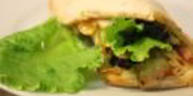 пицца на лаваше по мотивам салата цезарь