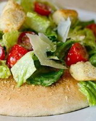 Салат Цезарь с черри