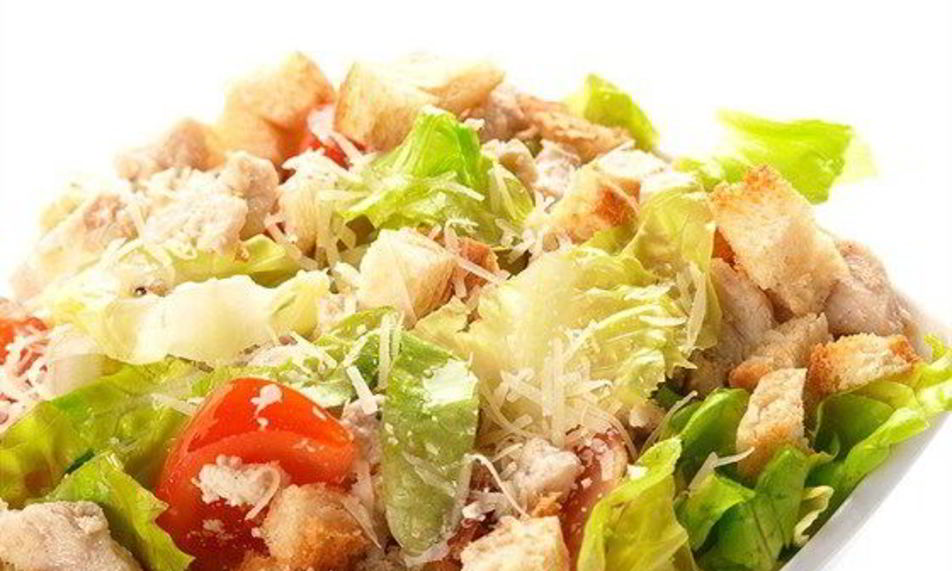 Рецепт салата цезарь с чесночным майонезом