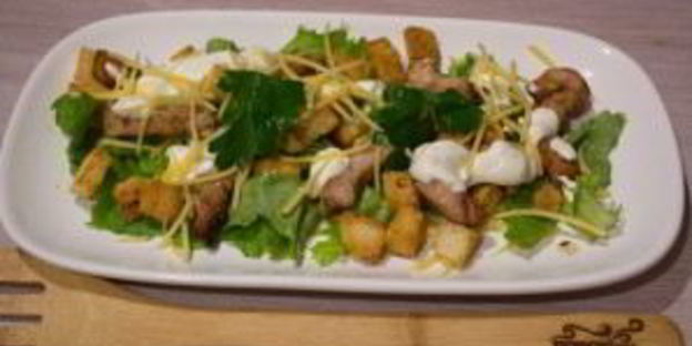 салат цезарь с курицей классический