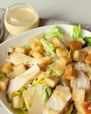 Салат Цезарь с курицей с майонезом