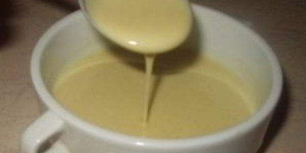 салат цезарь с курицей с помидорами