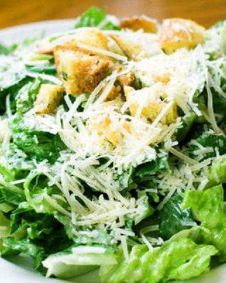 Салат Цезарь с сухариками
