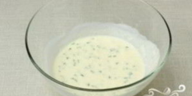 салат цезарь с ветчиной