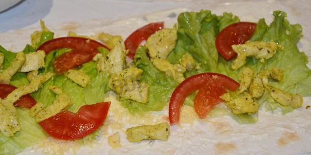 цезарь ролл с курицей без майонеза