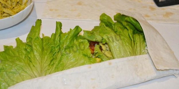 цезарь ролл с курицей без майонеза