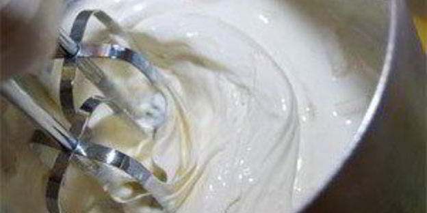 цезарь с курицей и сухариками