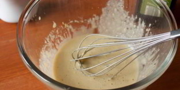 цезарь с лососем и помидорками черри