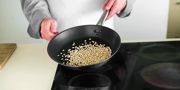 французский салат с горчичной заправкой винегрет