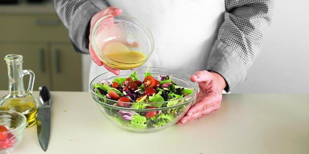 французский салат с горчичной заправкой винегрет