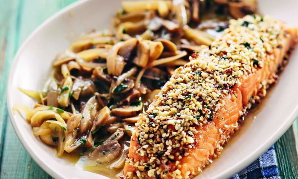 Рецепт лосося с грибным винегретом