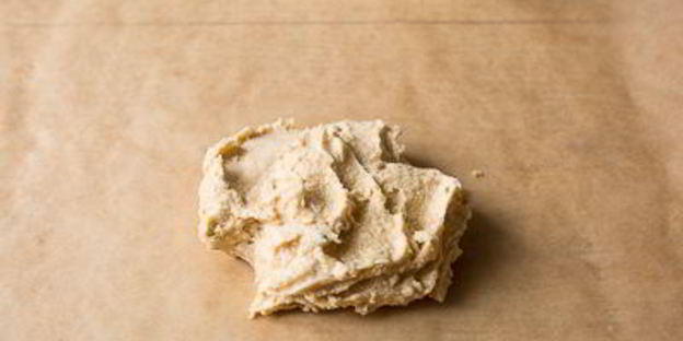 лосось с хрустящей корочкой и эстрагоновым винегретом