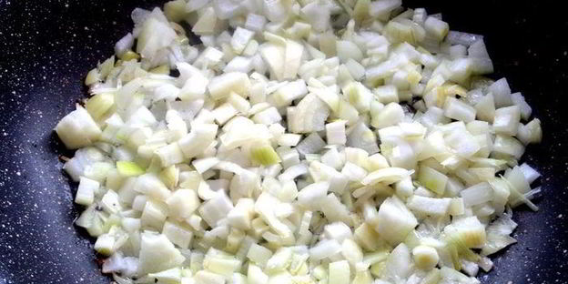 винегрет с фасолью и жареным луком