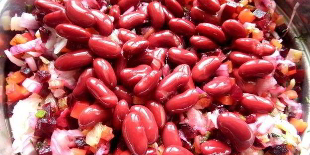 винегрет с фасолью и жареным луком