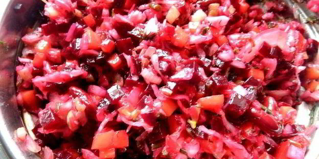 винегрет с фасолью и жареным луком