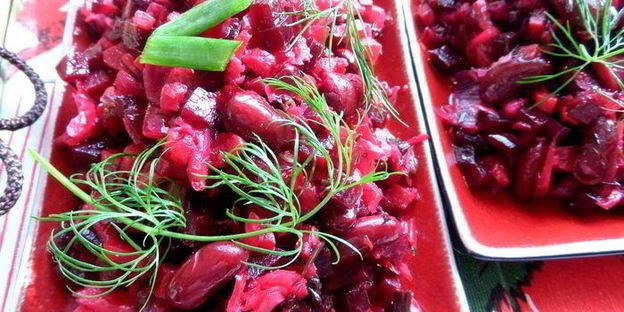винегрет с фасолью и жареным луком