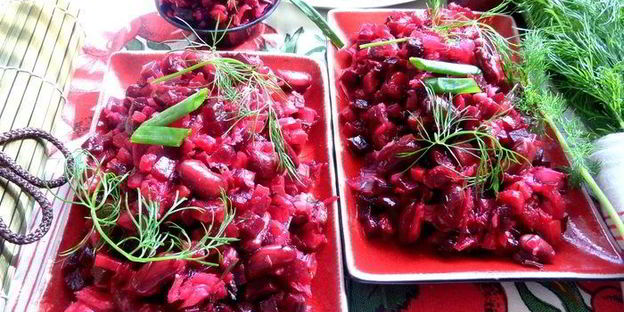 винегрет с фасолью и жареным луком