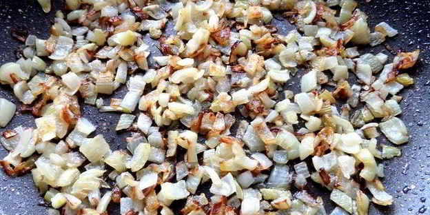 винегрет с фасолью и жареным луком