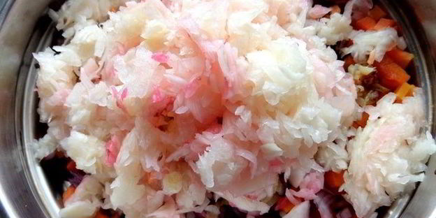 винегрет с фасолью и жареным луком