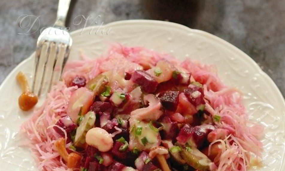 Рецепт винегрета с капустой, грибами и заправкой без масла