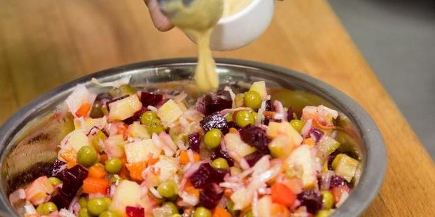 винегрет с квашеной капустой и горошком