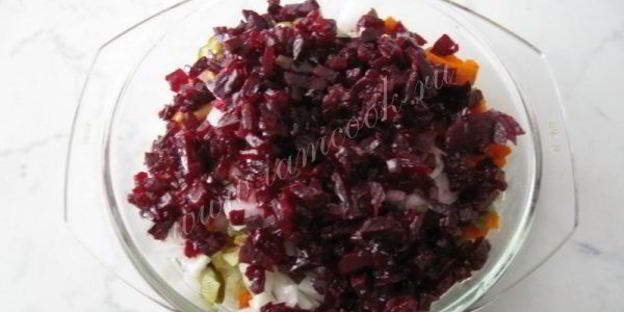 винегрет с маринованными опятами