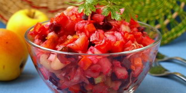 винегрет с яблоками и отварной фасолью