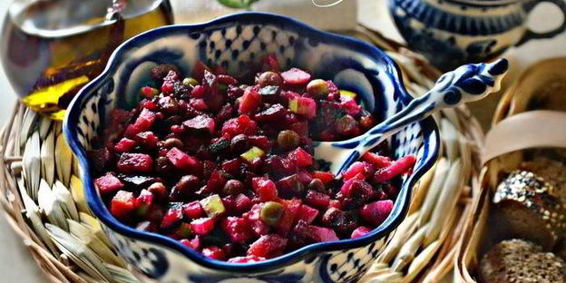 винегрет со слабосоленым лососем