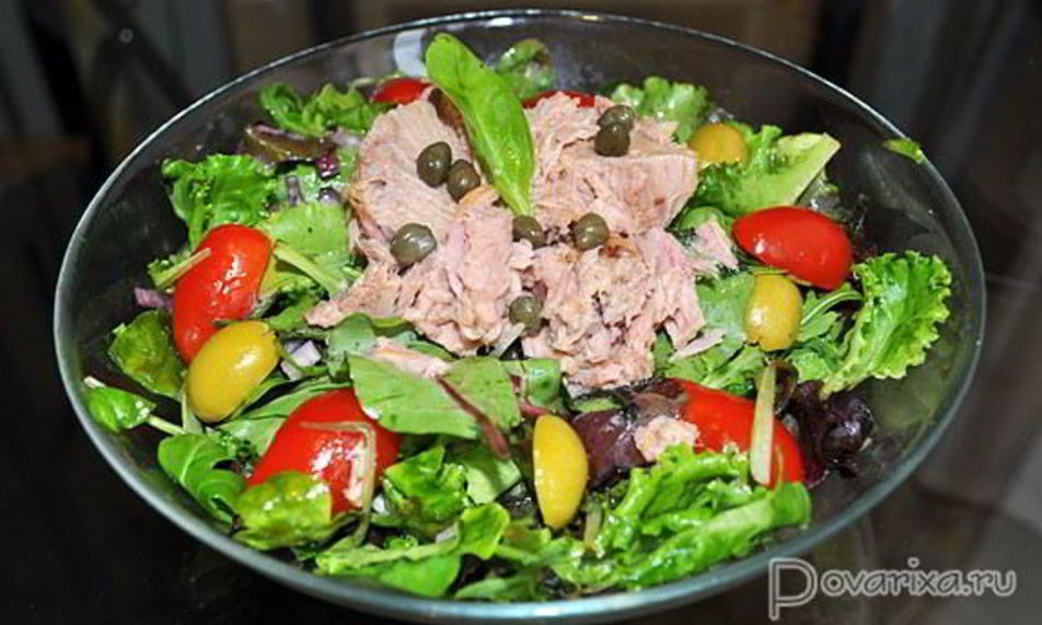 Рецепт зеленого салата с тунцом