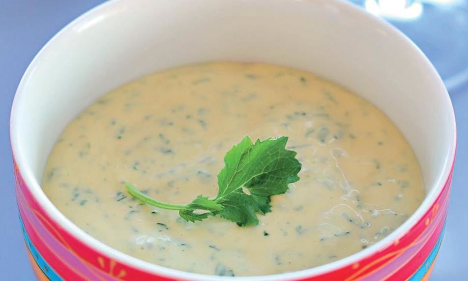 Рецепт пикантного майонеза с листьями редиса