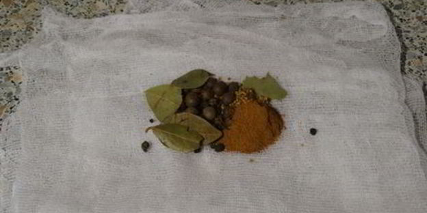 домашний кетчуп с пряностями